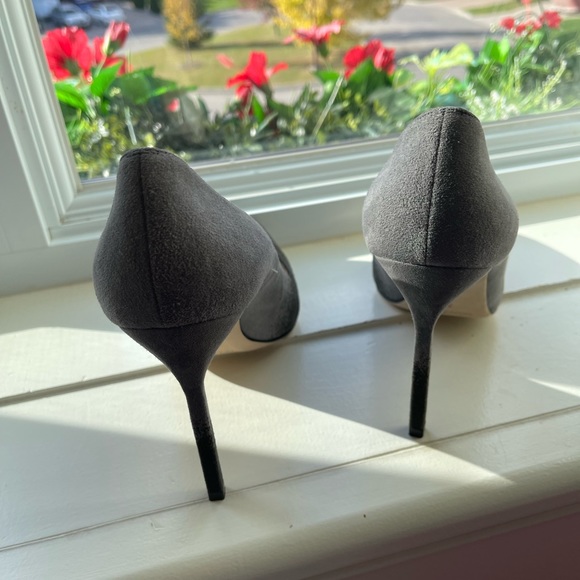 COPY - Great condition Manolo Blahnik heel - Picture 6 of 10